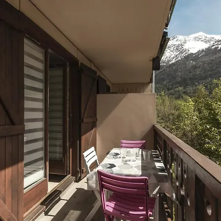 Prarion - Pied Des Pistes - Vue Montagne *